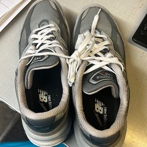 men’s 990 new balance size 11 D